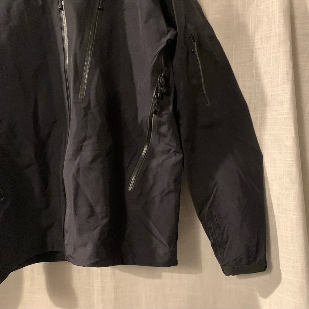 Mountain Hardware Jacket - image 3